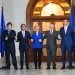 Os presidentes Javier Milei (Argentina), Lacalle Pou (Uruguai), Úrsula von der Leyen (Comissão Europeia), Lula (Brasil) e Santiago Peña (Paraguai), durante Cúpula do Mercosul (Ricardo Stuckert/Divulgação)